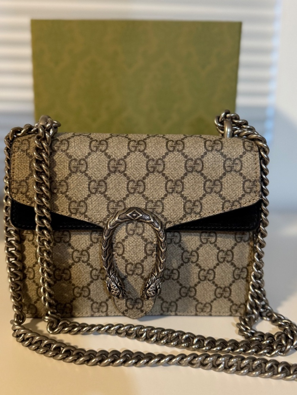Handbag - Picture 3 of 13